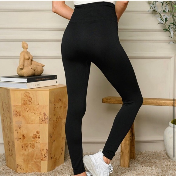 LAST ONE: Women’s soft comfy fall winter stretchy fleece leggings - Picture 5 of 6